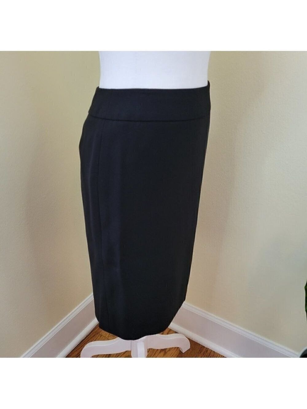 Ann Taylor Pencil Skirt Flat Front Black Business Career Wear Women's Size 0P - Picture 6 of 12